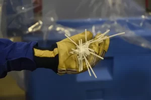 Revolutionary Dry Ice Machine: Keep Your Party ...